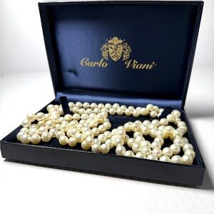 Carlo Viani Elegant Pearl Necklace